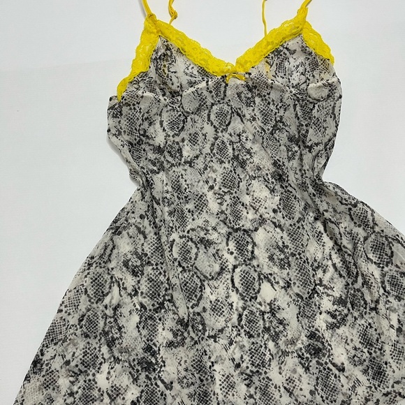 La Senza - y2k snakeskin sheer babydoll slip - size L - Picture 4 of 9